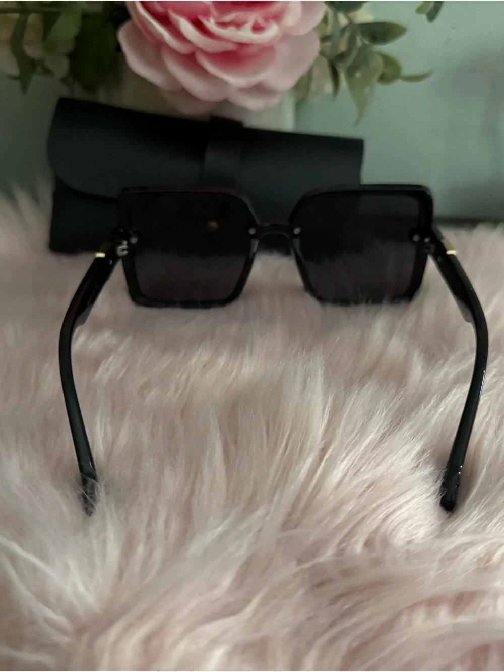 Black Square Oversized Sunglasses